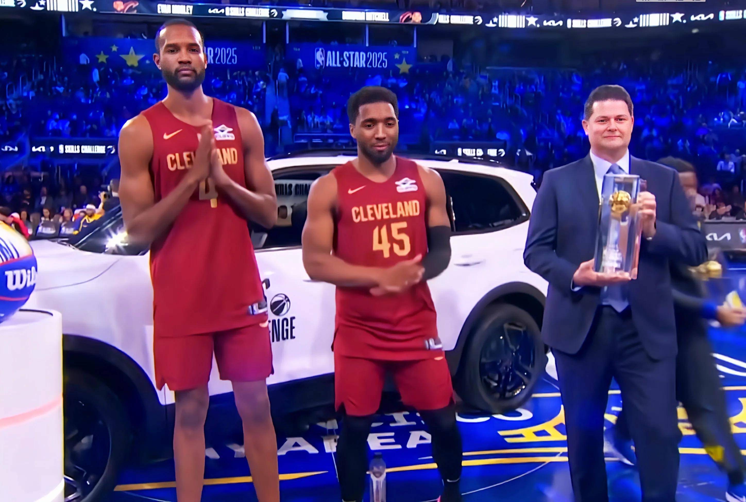 爱游戏网站入口-国际比赛日洛杉矶快船调整名单以备全明星赛，远射贴柱环节打磨，气氛紧张，身体对抗强度拉满的简单介绍-爱游戏网站入口